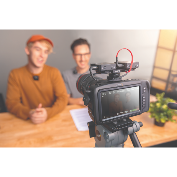 RØDE DCS-1 kettős vakupapucs aljzatú mikrofon és kiegészítő tartó