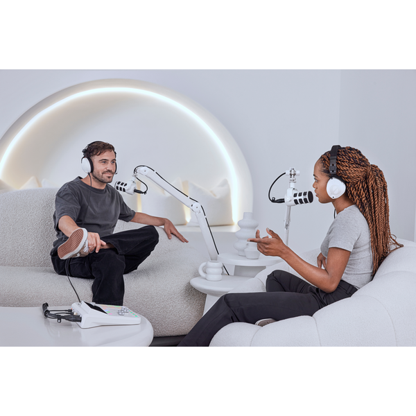 RØDE PodMic dinamikus broadcast és podcast mikrofon, fehér