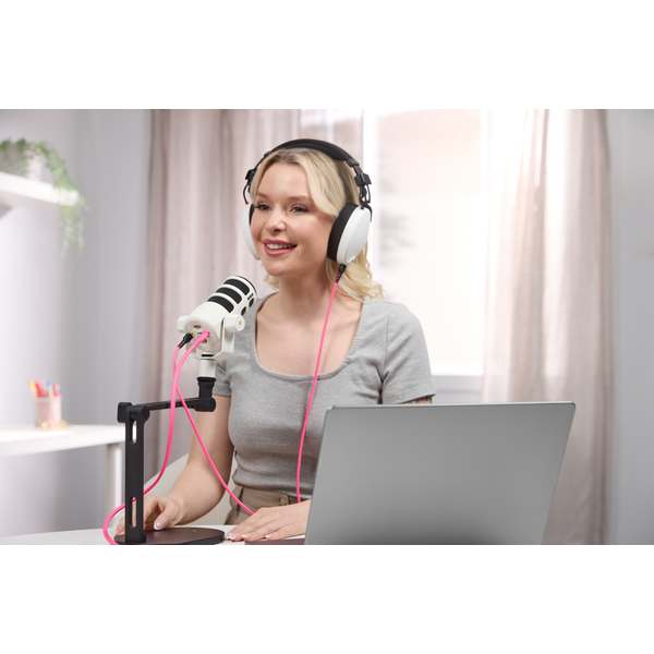 RØDE PodMic USB dinamikus broadcast és podcast mikrofon (XLR / USB), fehér