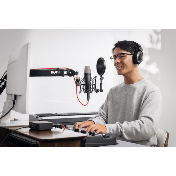 RØDE NT1 GEN5B prémium kondenzátor stúdió mikrofon (XLR / USB), fekete