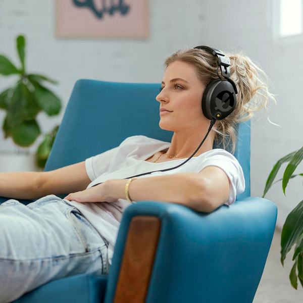RØDE NTH-100 professzionális Over-Ear stúdió fejhallgató, fekete RØDE NTH-100 professzionális Over-Ear stúdió fejhallgató, fekete