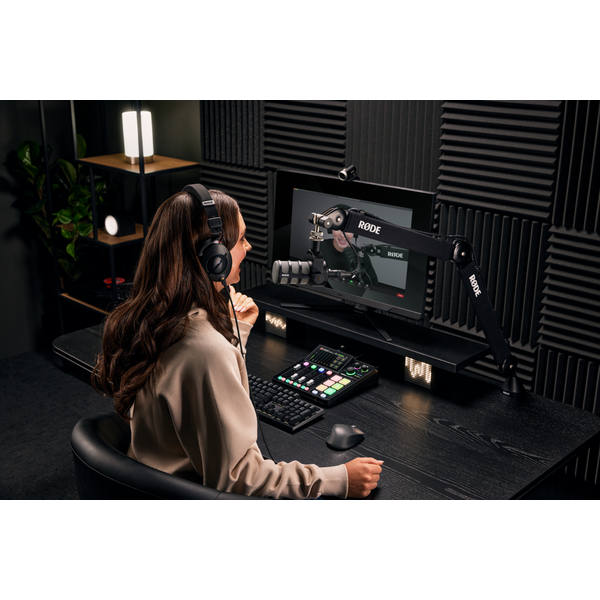 RØDECaster Duo podcast és audio produkciós keverő, fekete