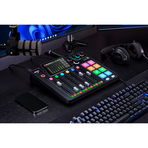 RØDECaster Pro II podcast és audio produkciós keverő, fekete