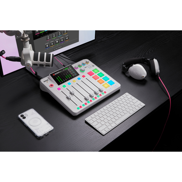 RØDECaster Pro II podcast és audio produkciós keverő, fehér