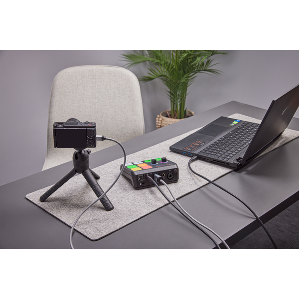 RØDE SC27-P SuperSpeed USB-C kábel, 2m, rózsaszín RØDE SC27-P SuperSpeed USB-C kábel, 2m, rózsaszín