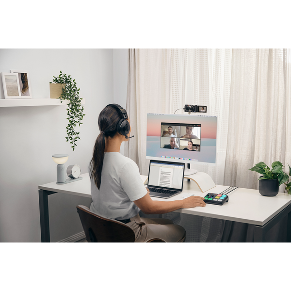 RØDE NTH-100M zárt headset fejhallgató mikrofonnal RØDE NTH-100M zárt headset fejhallgató mikrofonnal