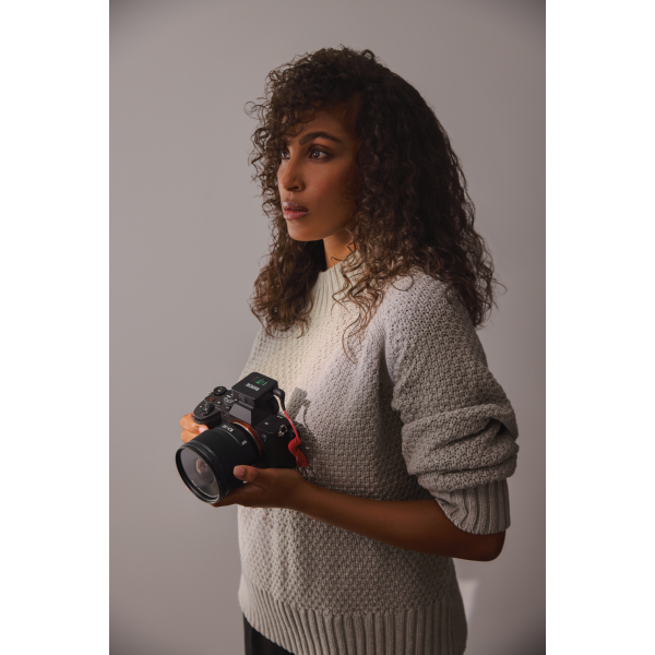 RØDE Wireless GO GEN3 Charge Case+ töltő és tartó tokkal csomagban, fekete