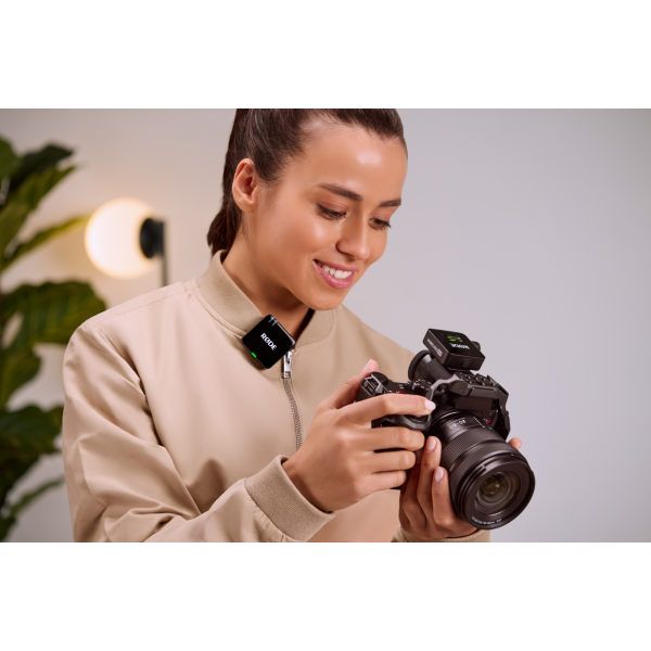 RØDE Wireless GO GEN3 Charge Case+ töltő és tartó tokkal csomagban, fekete