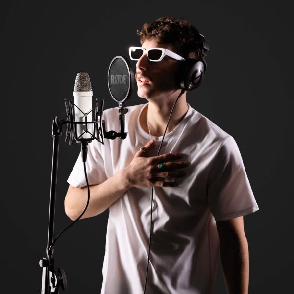 RØDE NT1 Signature Series kondenzátor stúdió mikrofon, fehér